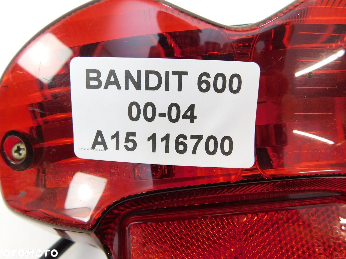 SUZUKI BANDIT 600 00-04 LAMPA TYLNA TYŁ - 6