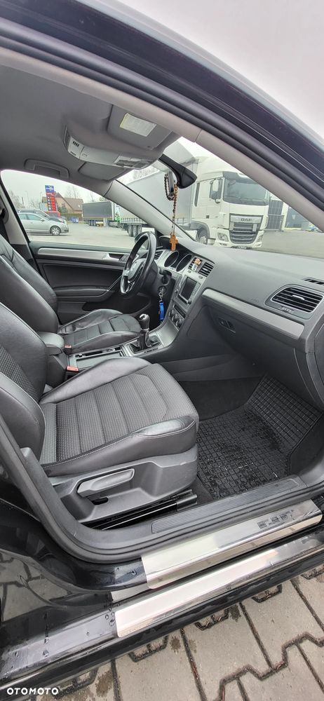 Volkswagen Golf 1.6 TDI BlueMotion Comfortline - 4