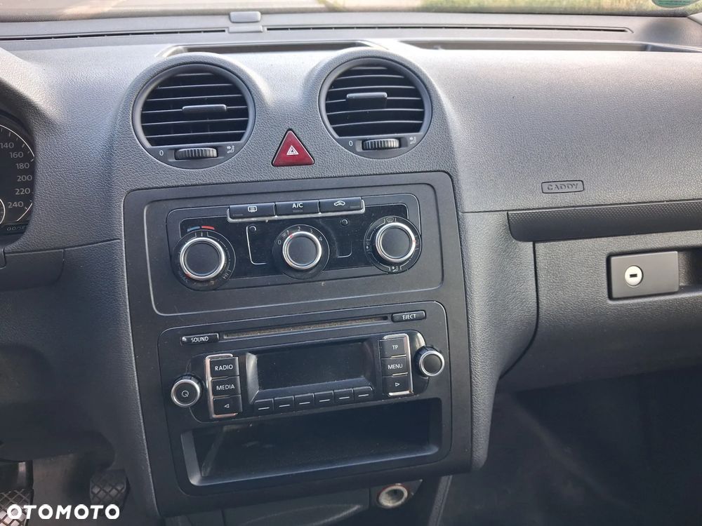 Volkswagen Caddy - 9