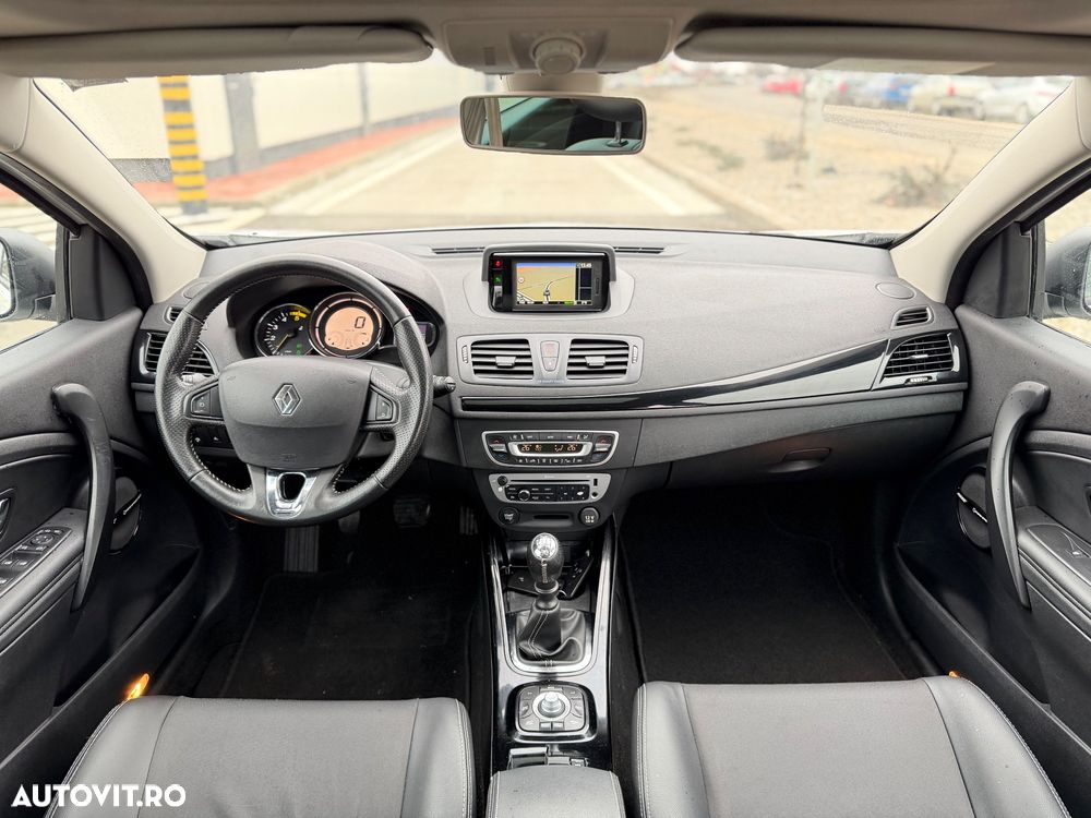 Renault Megane ENERGY dCi 110 Start & Stop Bose Edition - 6