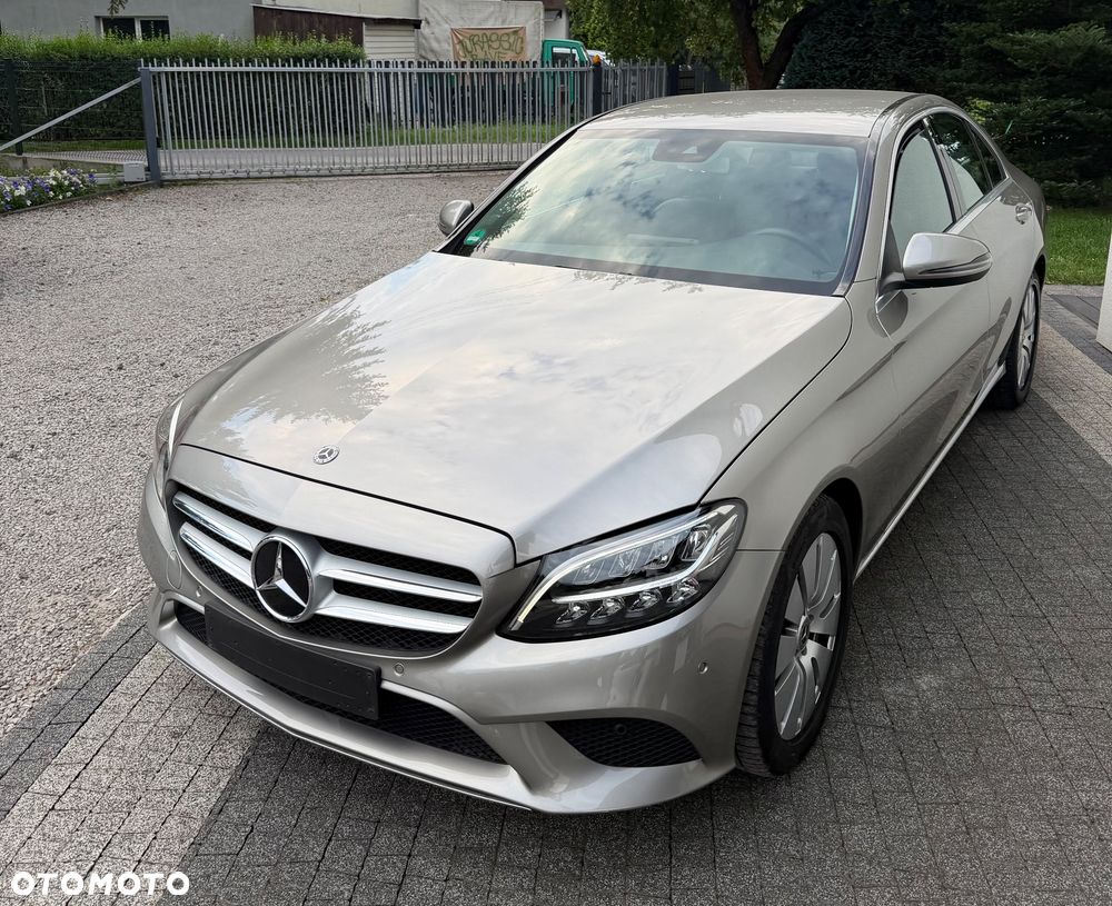 Mercedes-Benz C-Class 2020 photo 2