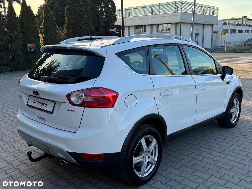 Ford Kuga 2.0 TDCi 4x4 Titanium - 22