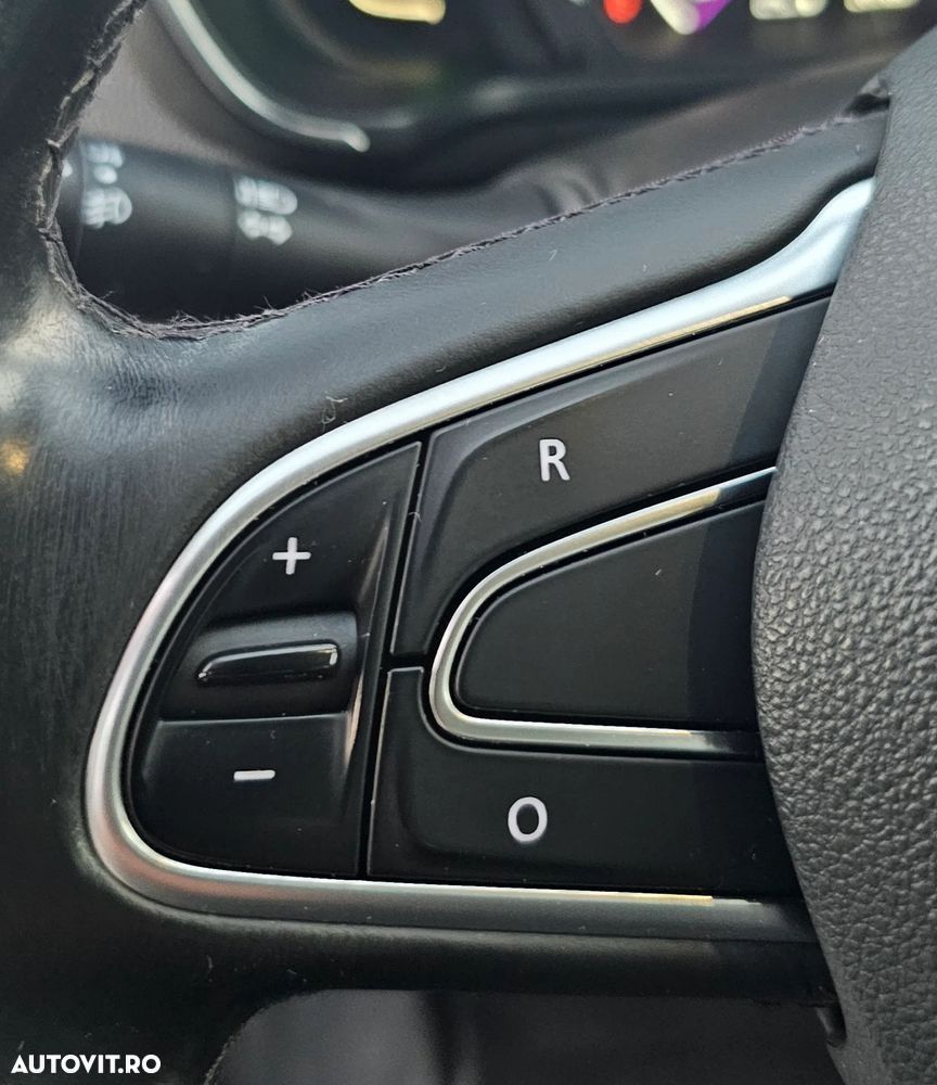 Renault Kadjar Energy dCi 110 EDC Bose Edition - 38