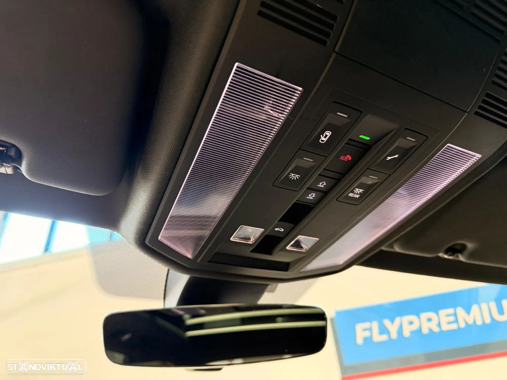 VW Touareg 3.0 TDI V6 R-Line - 22