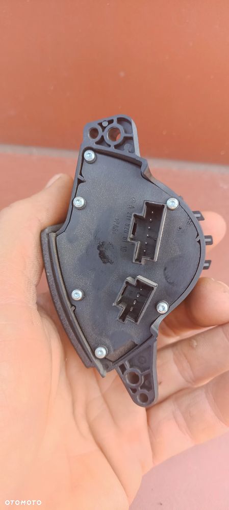 MERCEDES W211 MULTIFUNKCJA PRZYCISK KIEROWNICY PRAWY A2118206110 - 7