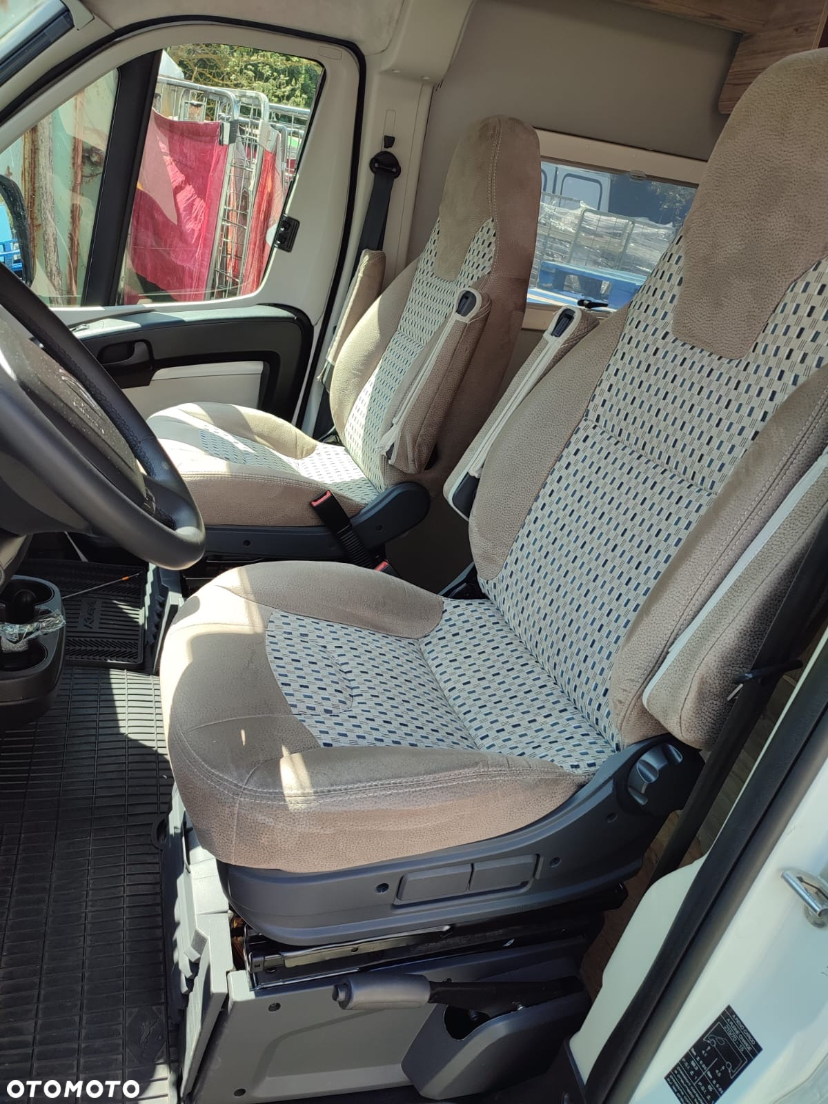 Citroën Jumper 33 BlueHDi L2H2 - 14