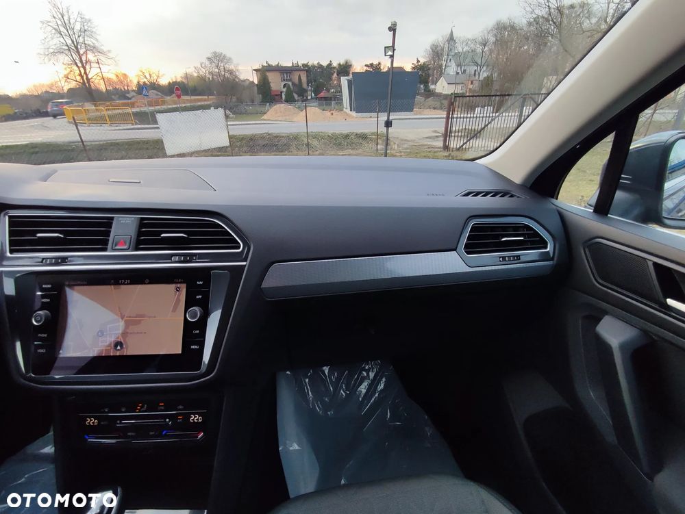 Volkswagen Tiguan - 25