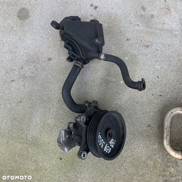 MERCEDES vito viano 30 cdi om 642 pompa wspomagania 7 PK - 1