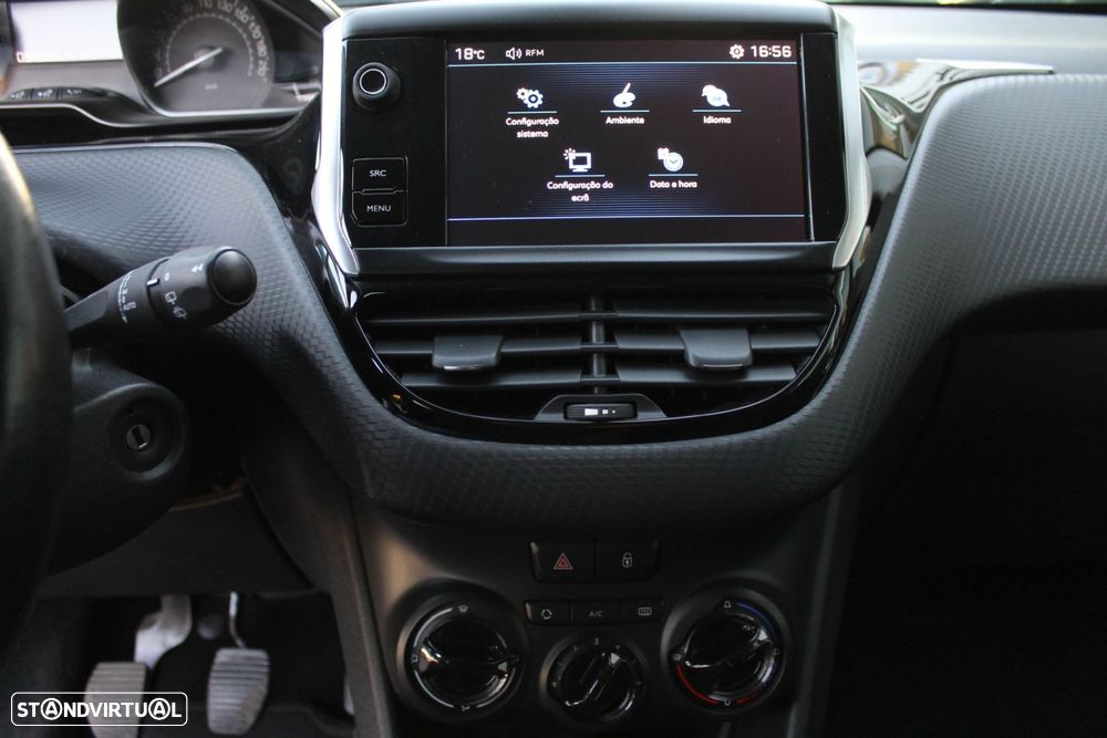 Peugeot 2008 1.6 BlueHDi Style - 9