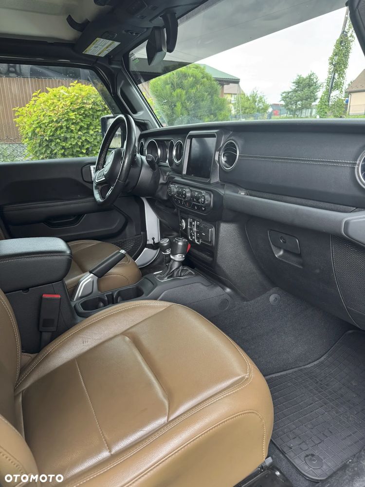 Jeep Wrangler Unlimited 3.6 Automatik Sahara - 9