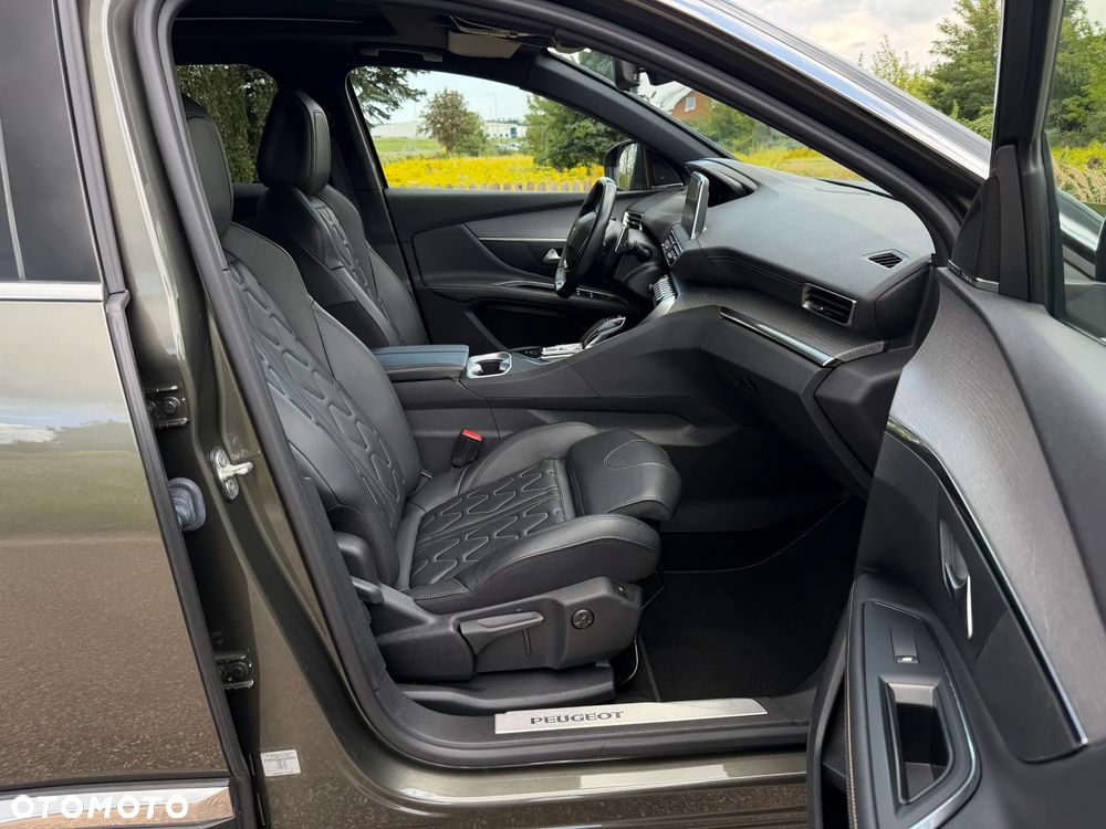 Peugeot 3008 1.6 PureTech Hybrid4 PHEV GT S&S EAT8 - 33