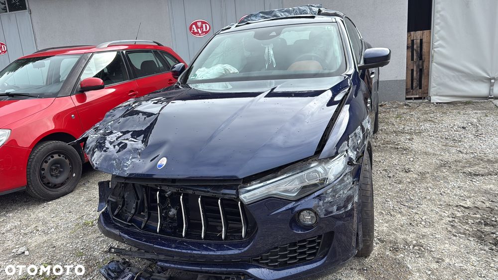 Maserati Levante S - 2