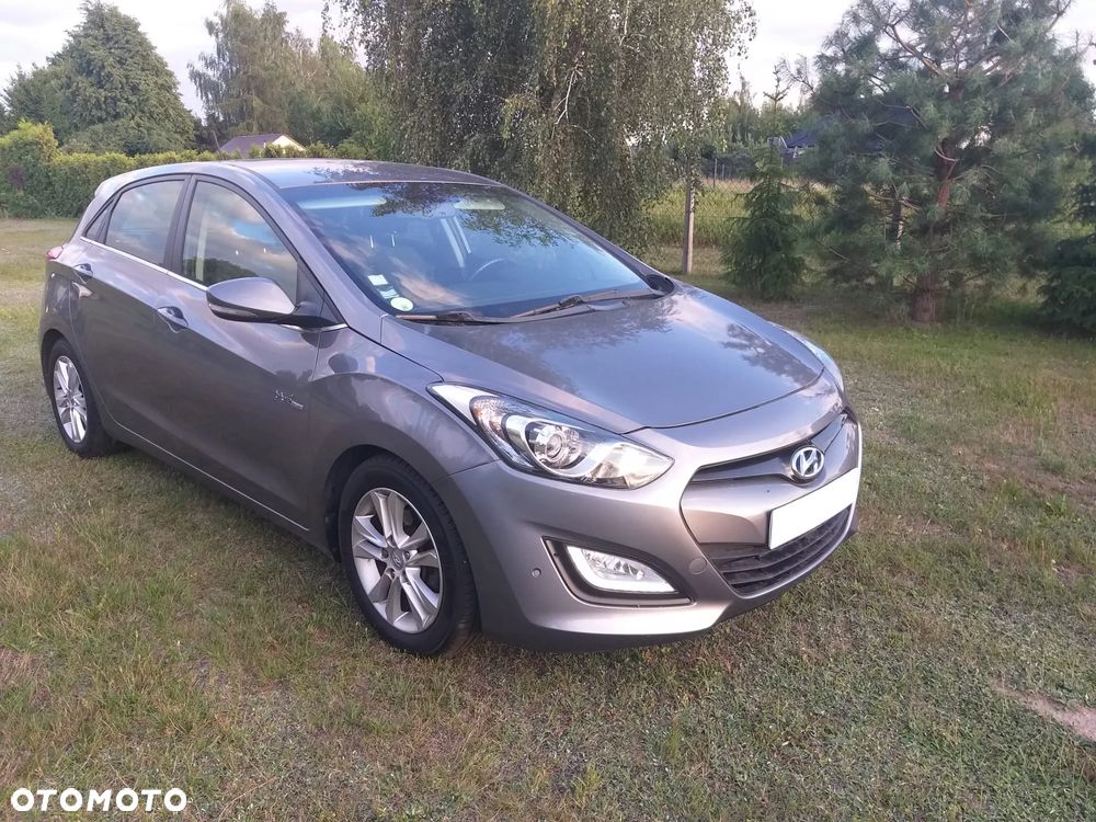 Hyundai i30 1.6 CRDi Fifa World Cup Edition - 1
