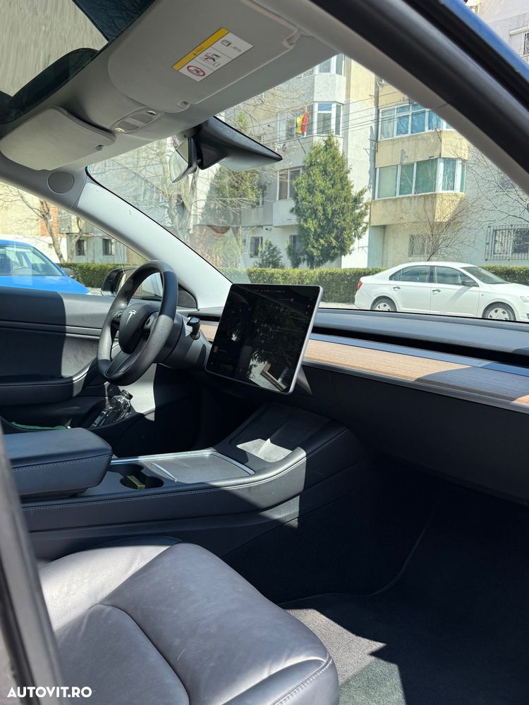 Tesla Model 3 Langstreckenbatterie Allradantrieb Dual Motor - 8