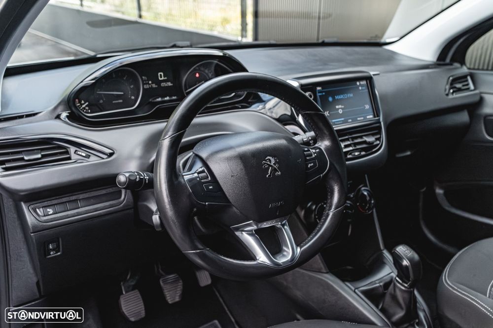 Peugeot 208 1.6 BlueHDi Style - 8