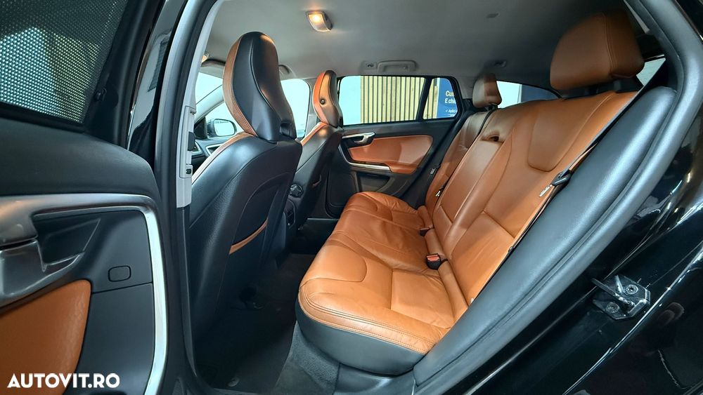 Volvo V60 D3 Momentum - 9