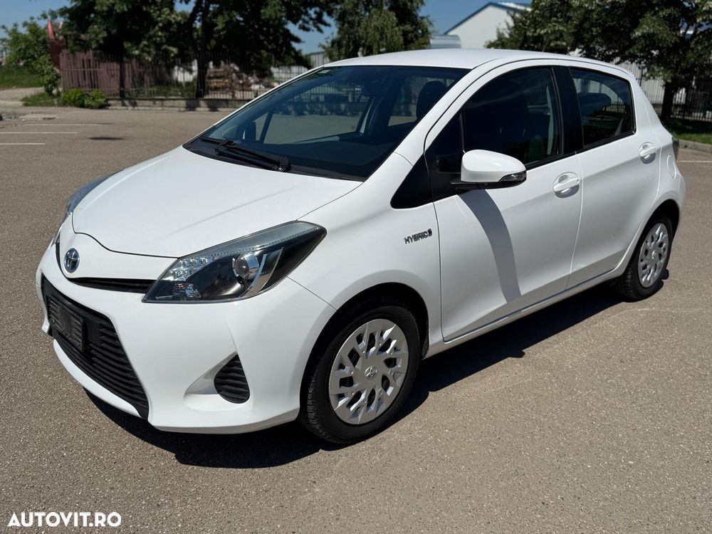 Toyota Yaris 1.5 VVT-i HSD Sol - 13