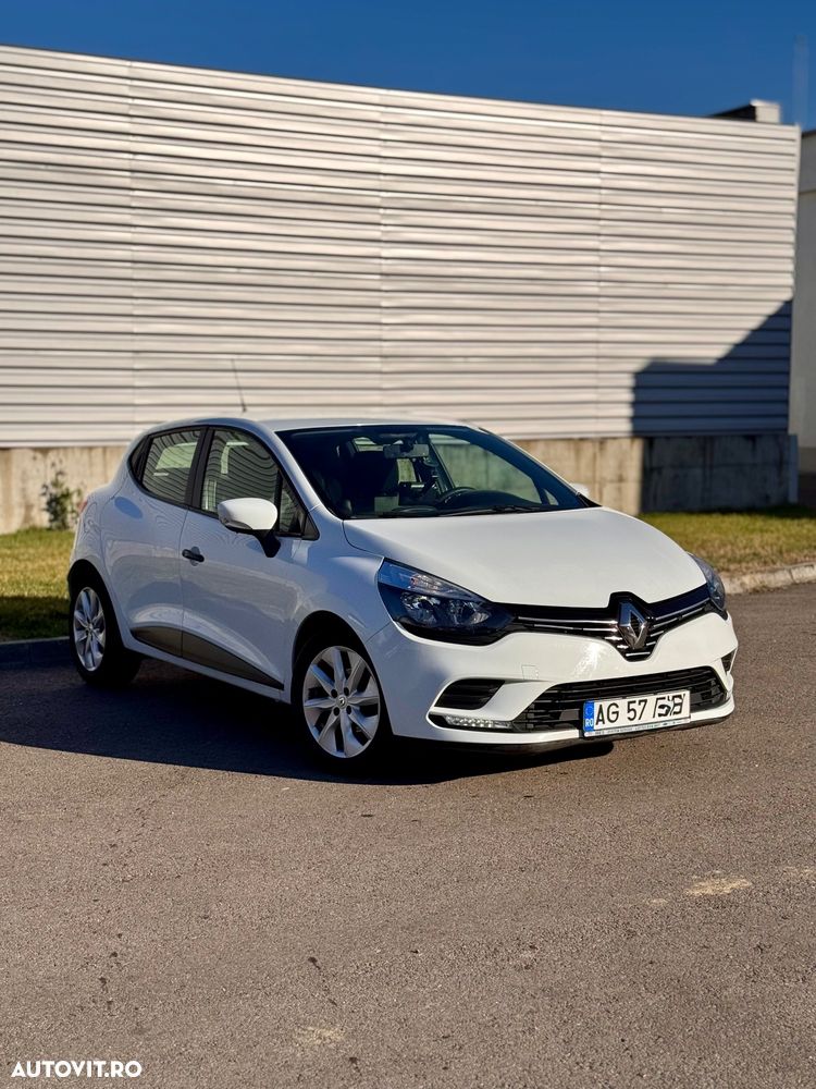 Renault Clio - 2