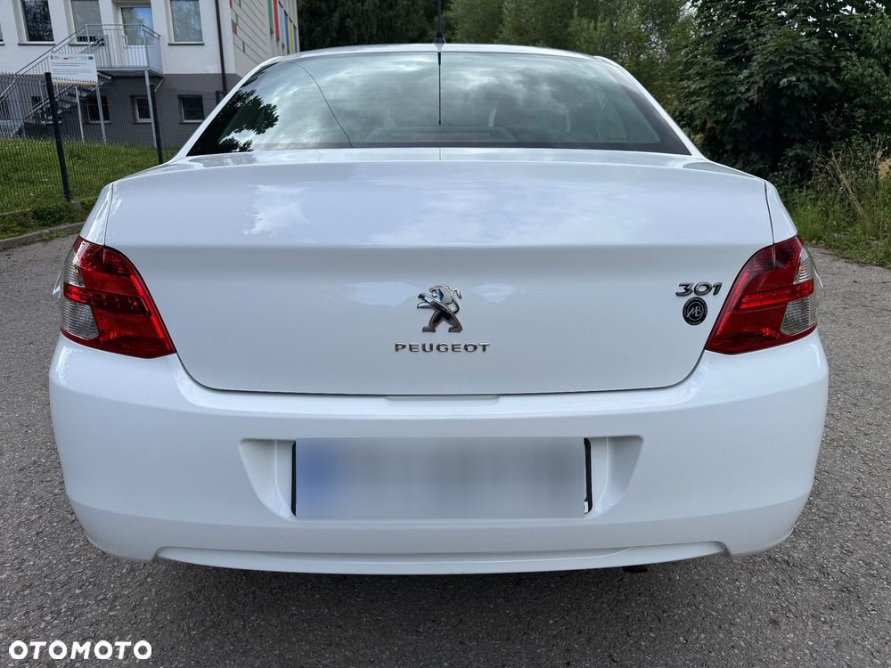 Peugeot 301 1.2 Pure Tech Active - 6