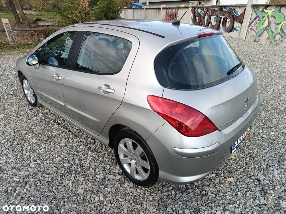 Peugeot 308 - 4