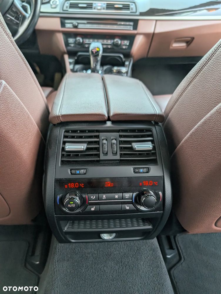 BMW Seria 5 535d xDrive - 17
