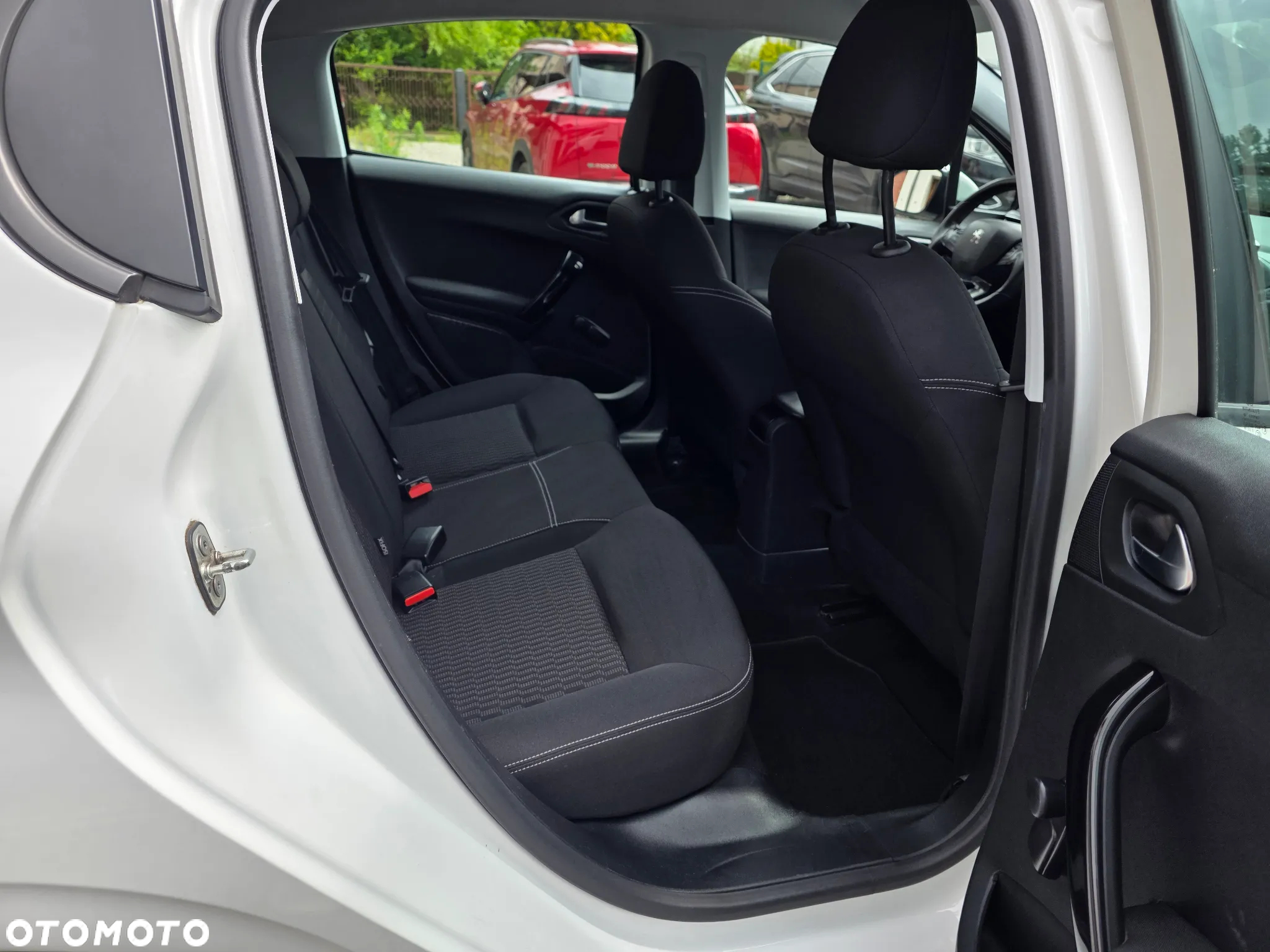 Peugeot 208 1.2 PureTech Active - 10
