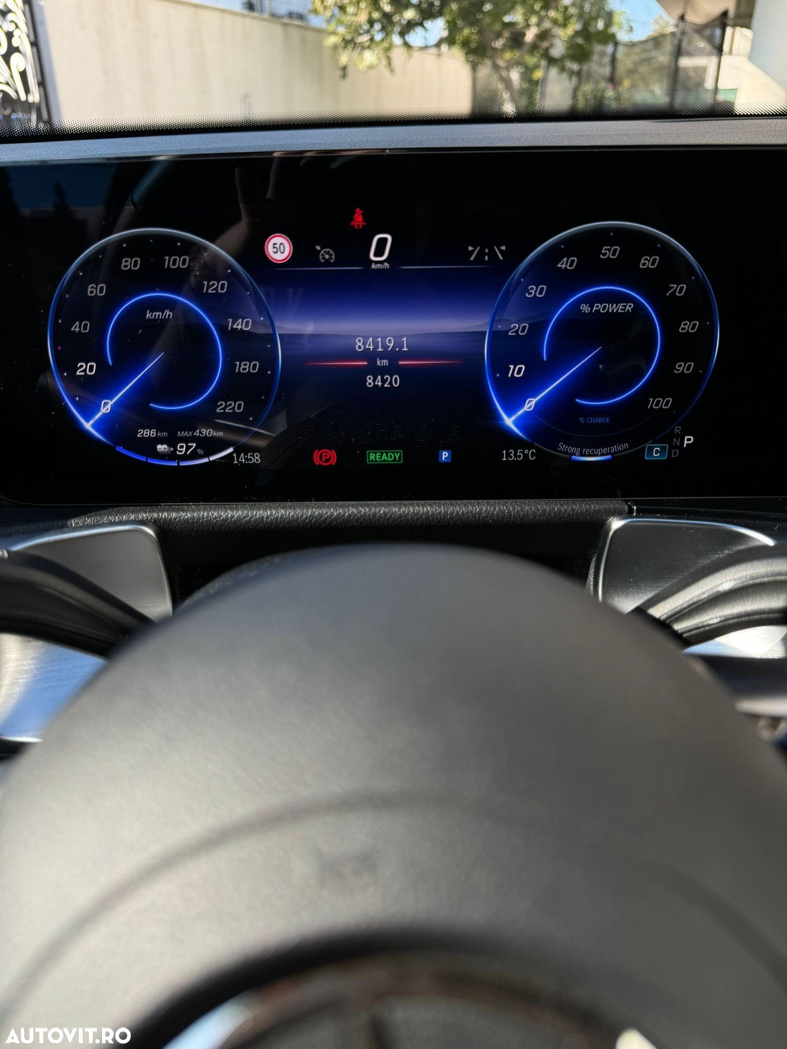 Mercedes-Benz EQB 300 4MATIC - 13