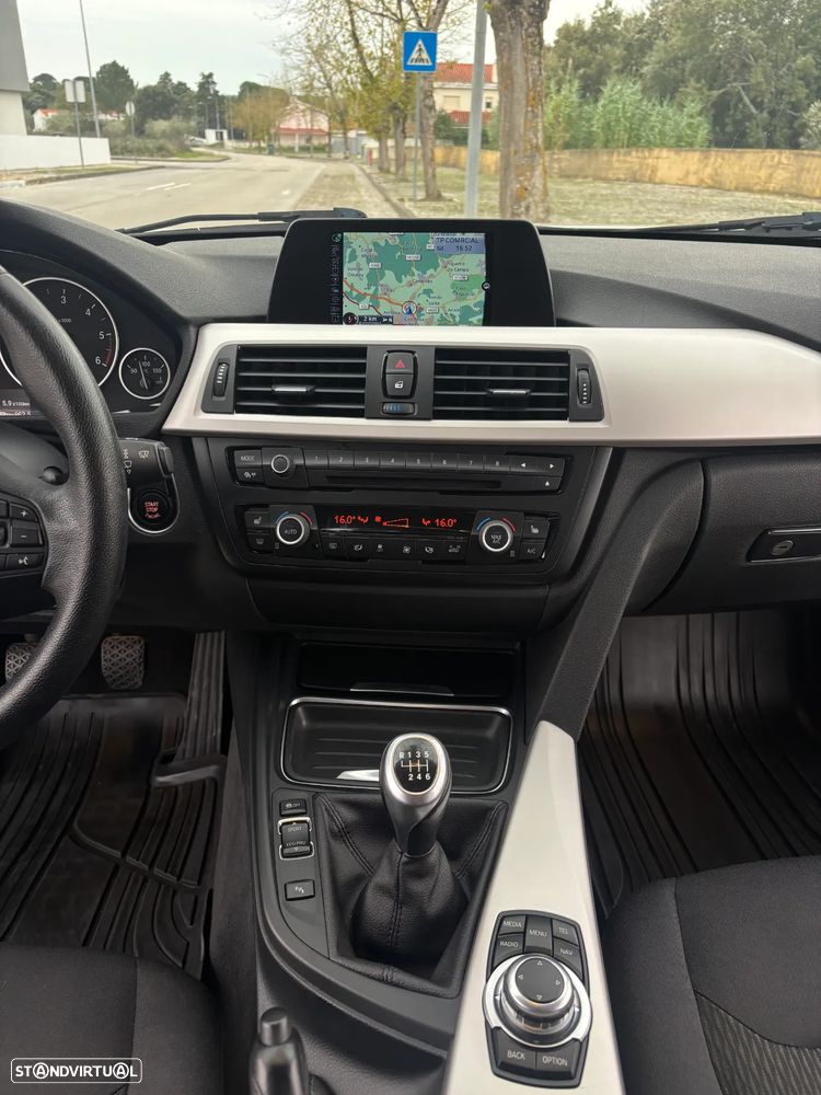 BMW 316 d Touring Line Sport - 24