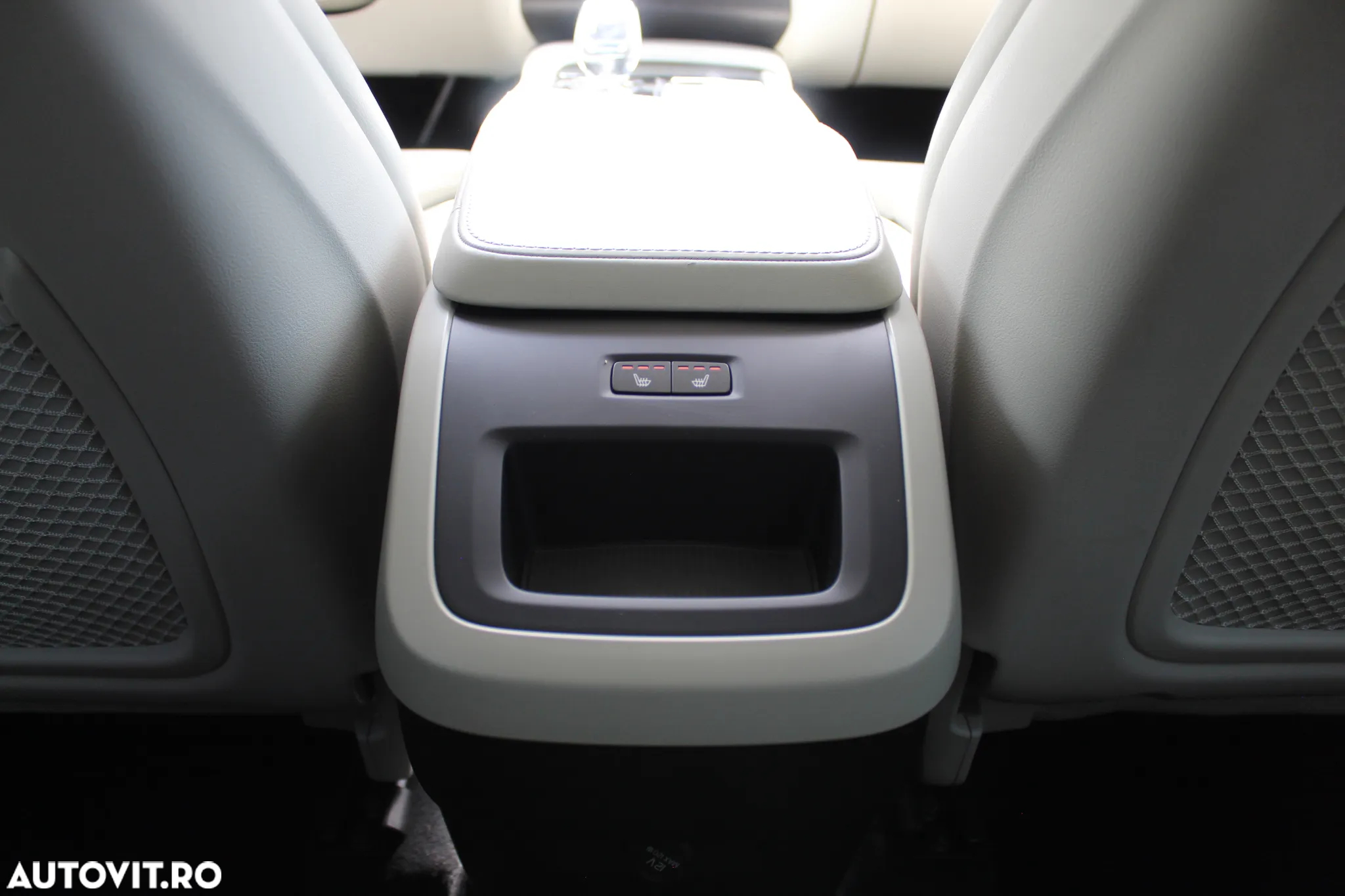 Volvo XC 90 B5 MHEV AWD 5 locuri Inscription - 18