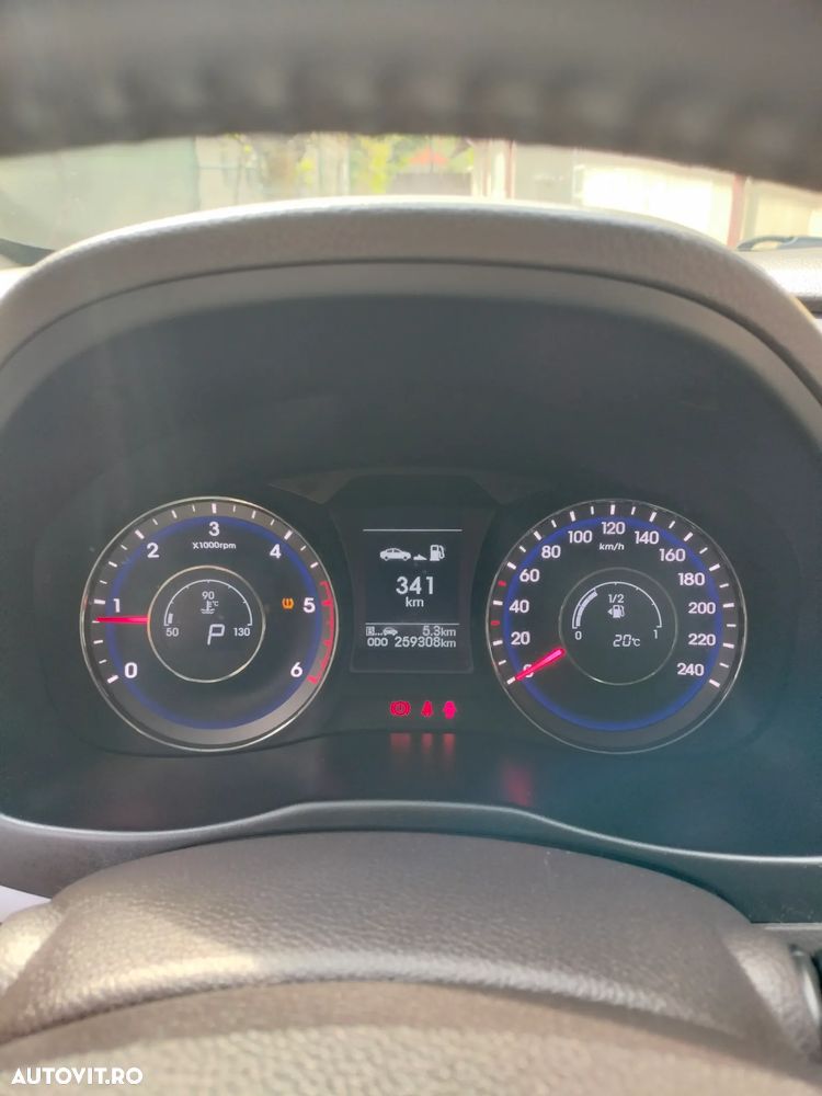 Hyundai i40 i40cw 1.7 CRDi Automatik Premium - 18