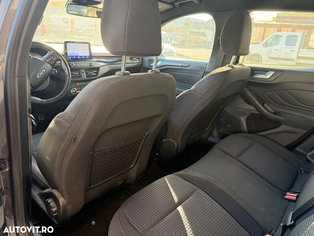 Ford Focus 1.0 EcoBoost Connected - 6