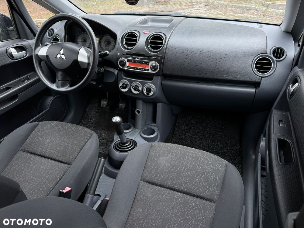 Mitsubishi Colt - 7