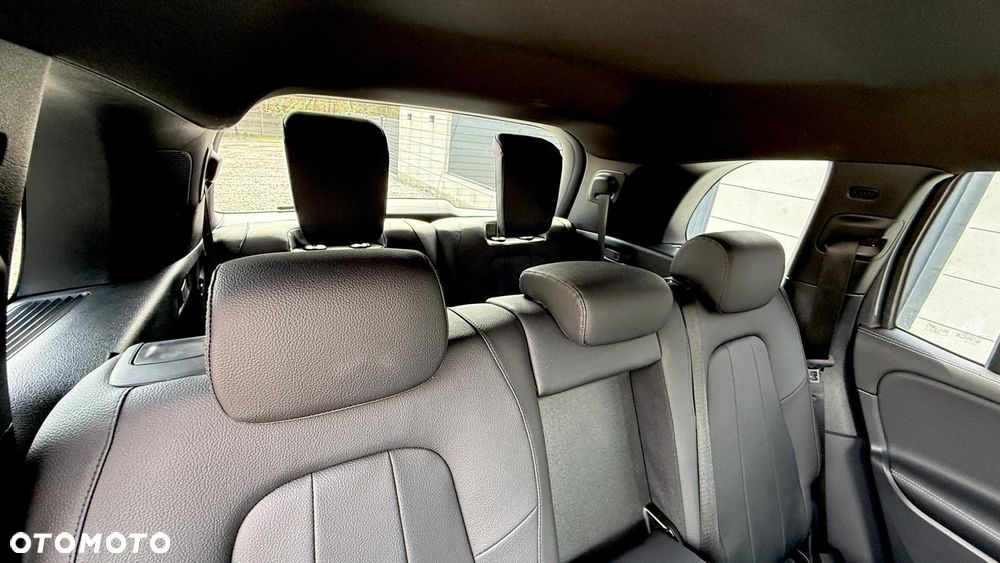 Mercedes-Benz GLB 180 d Edition 1 8G-DCT - 16