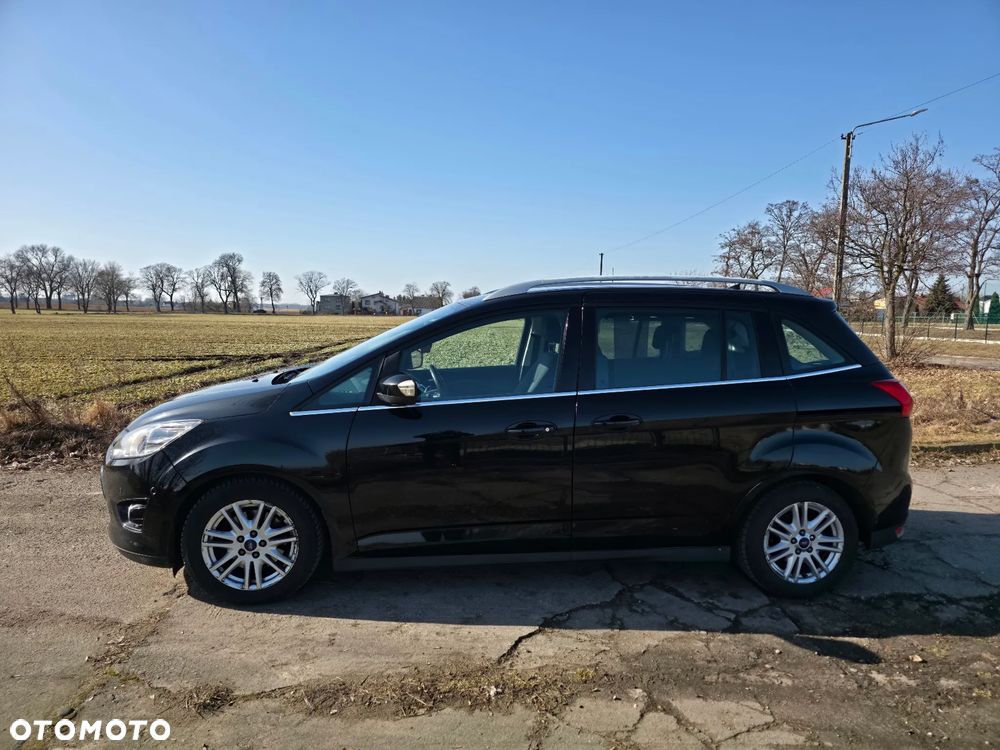 Ford Grand C-MAX - 3