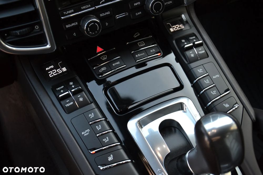 Porsche Cayenne Diesel Platinum Edition - 23
