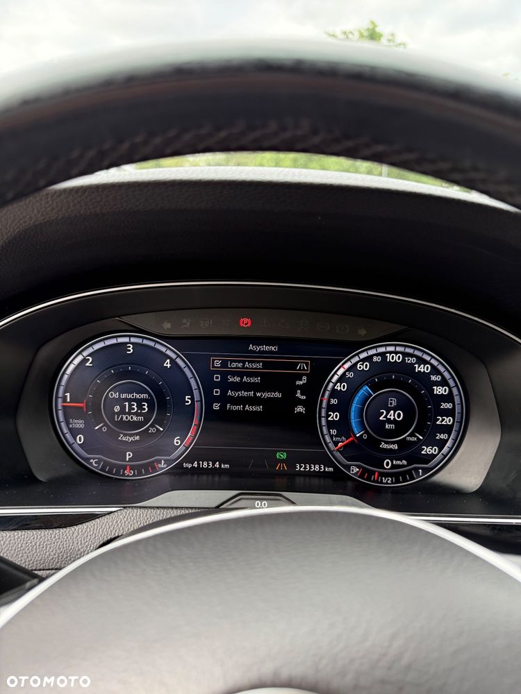 Volkswagen Passat - 14