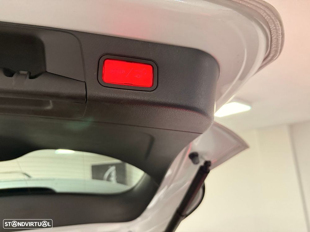 Mercedes-Benz EQB 250+ AMG Line - 34