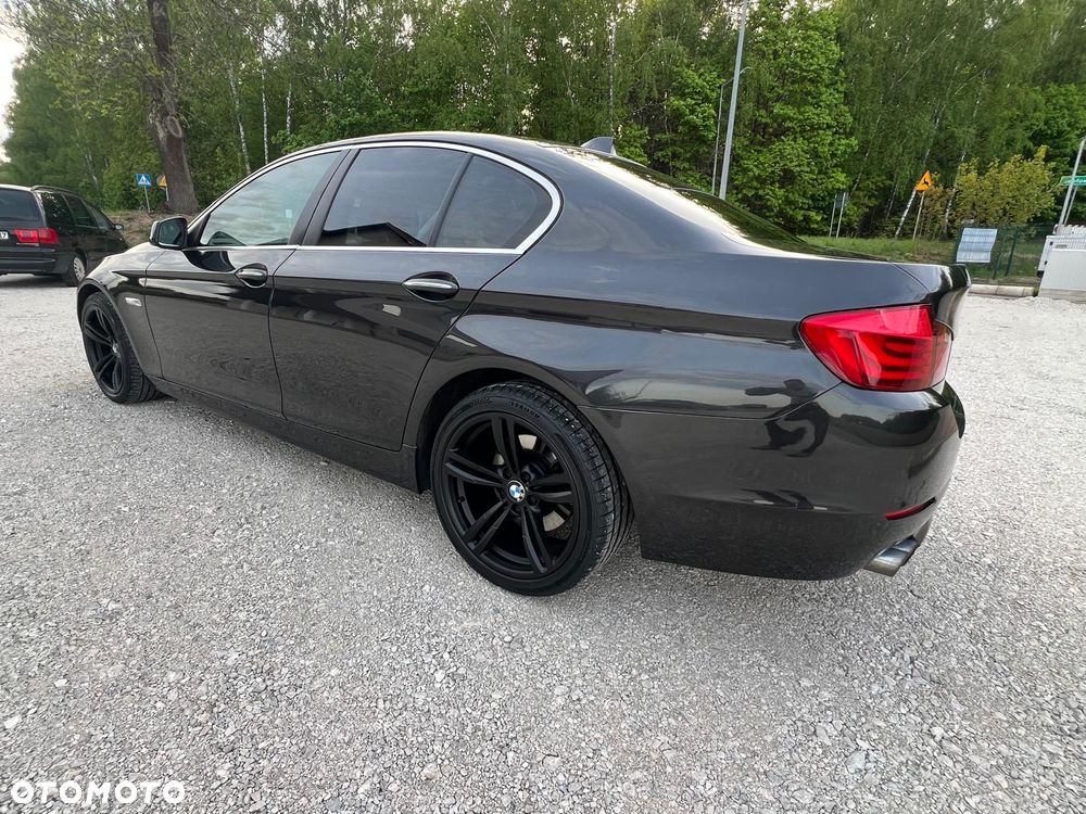 BMW Seria 5 525d - 5