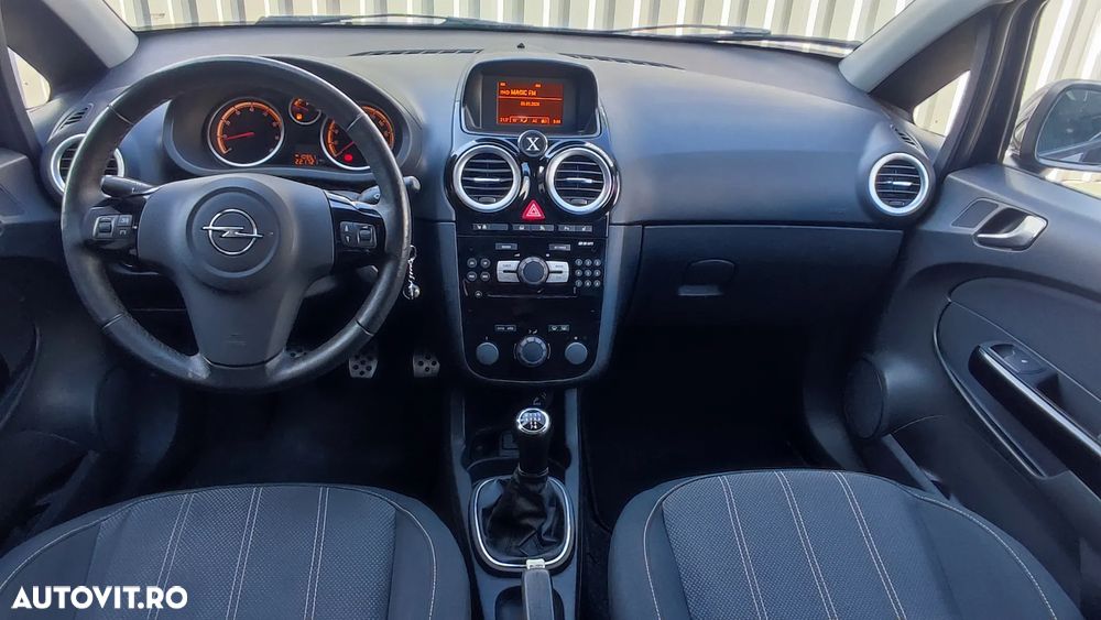 Opel Corsa 1.4 16V Color Edition - 7