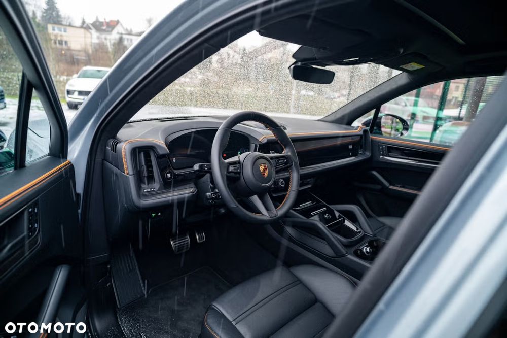 Porsche Cayenne - 12