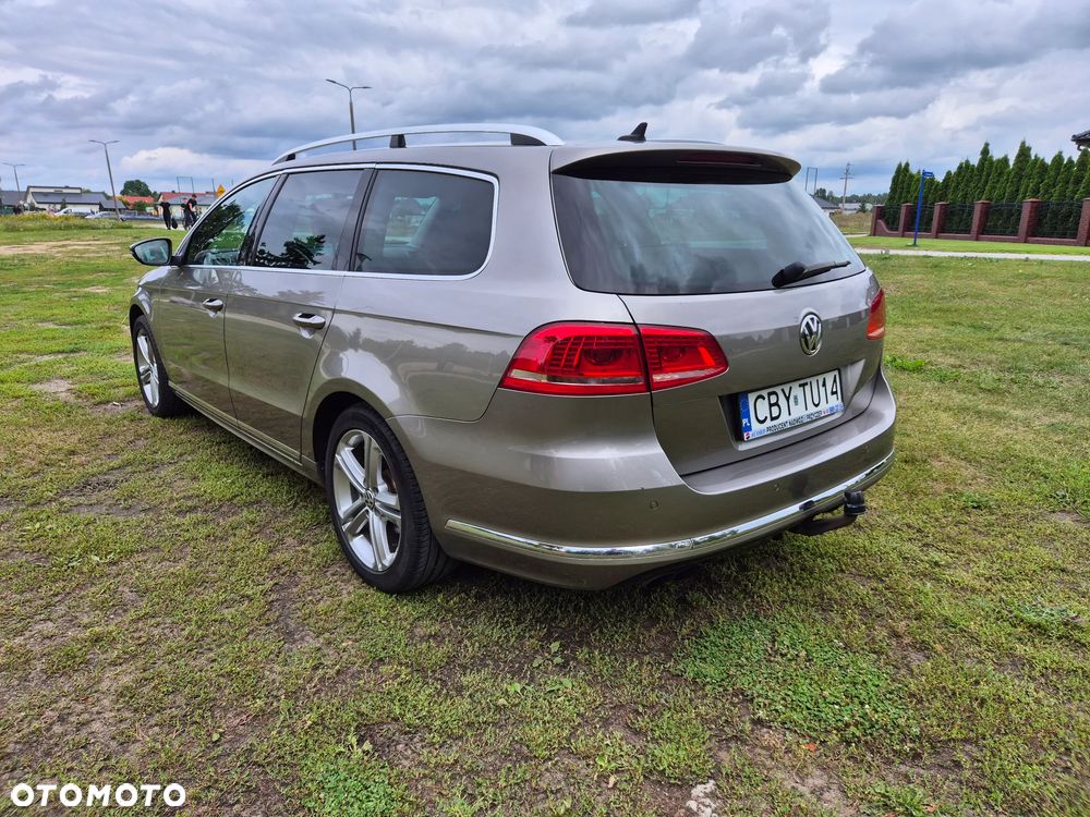 Volkswagen Passat 2.0 TDI Highline R-Style DSG - 5