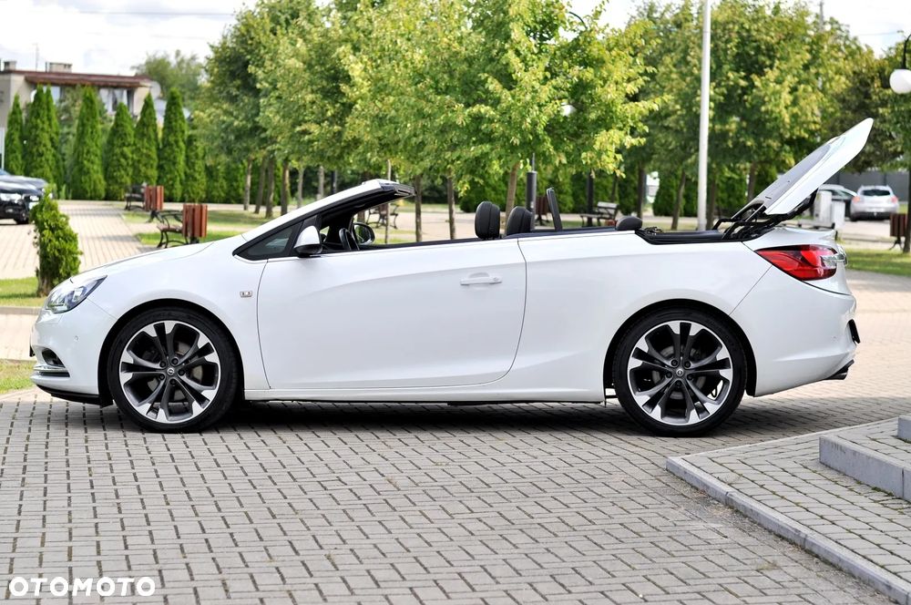 Opel Cascada 2.0 CDTI Cosmo S&S - 9