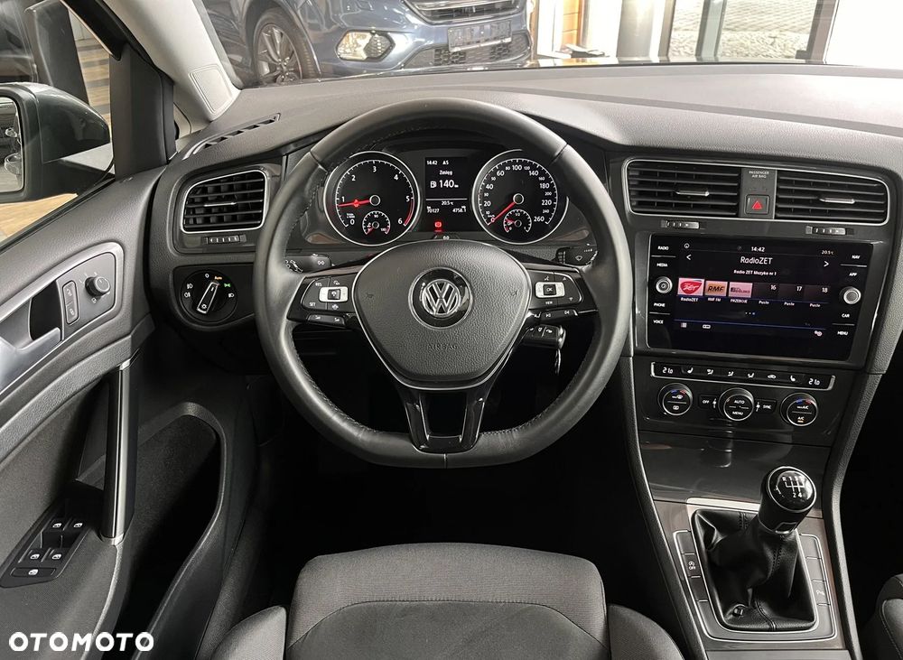 Volkswagen Golf Variant - 15