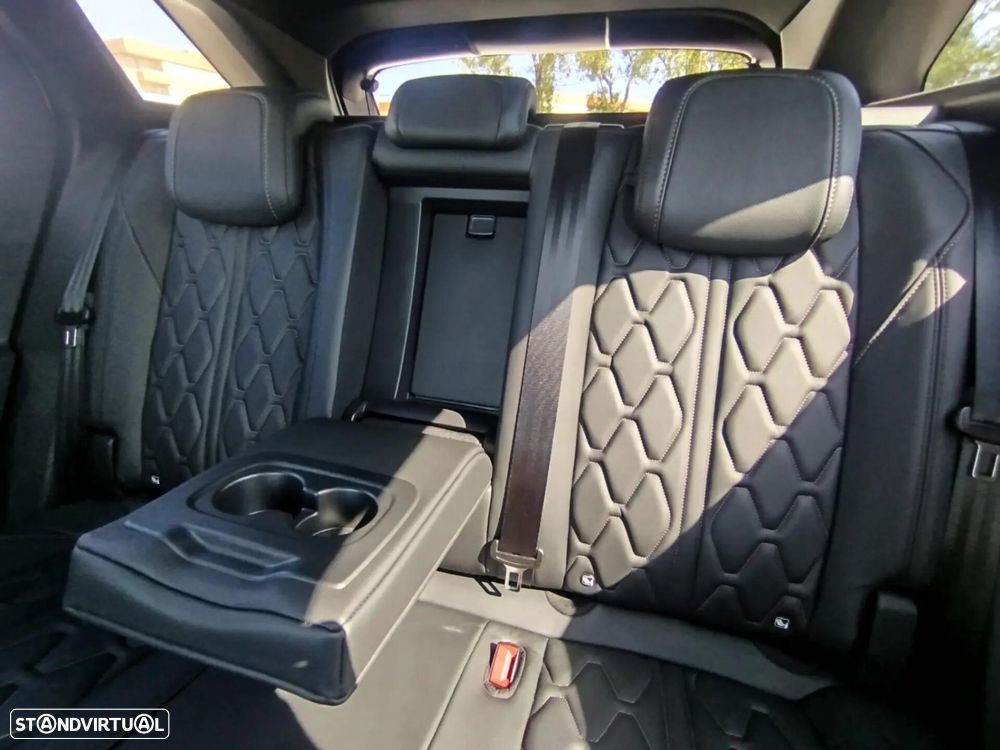 Peugeot 3008 1.2 PureTech GT Line EAT8 - 34