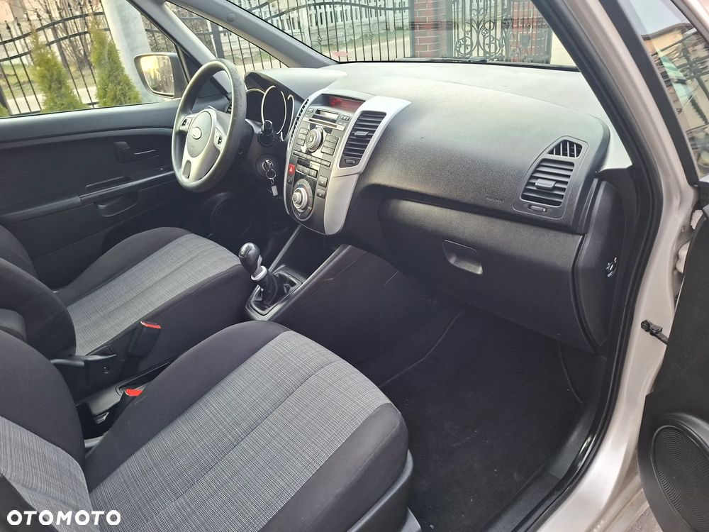 Kia Venga 1.4 CRDi 90 Attract - 33