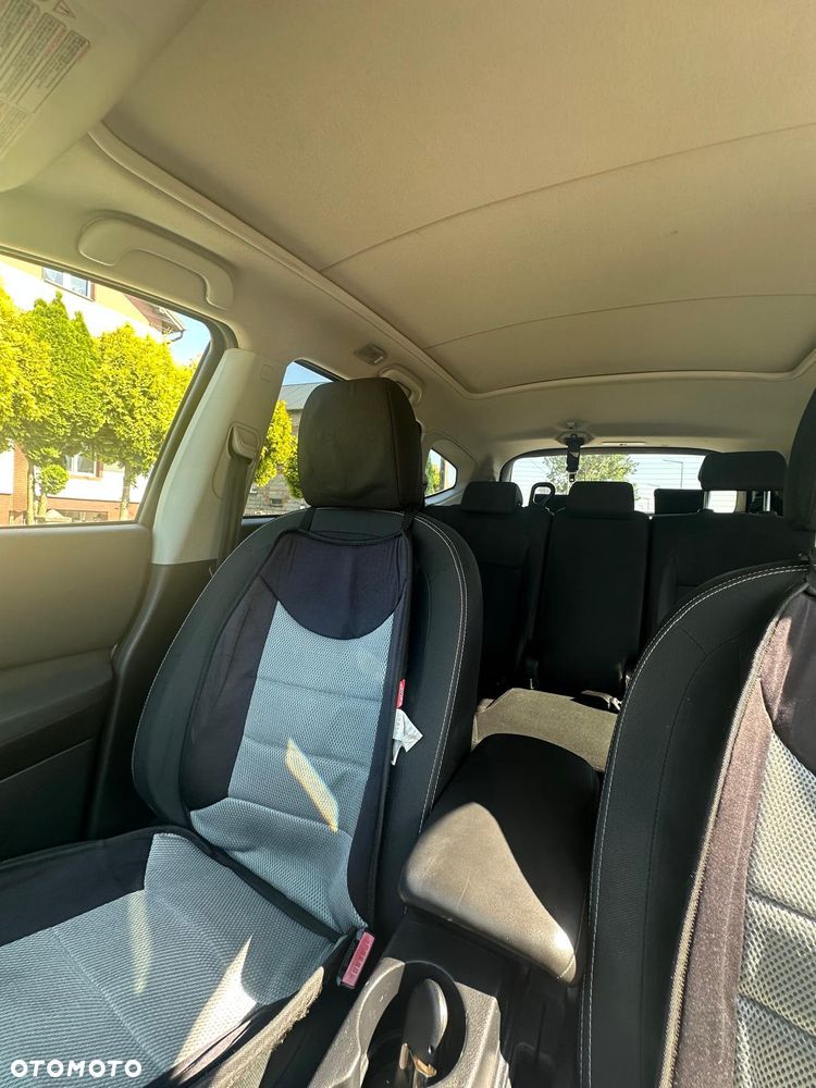 Nissan Qashqai+2 - 5