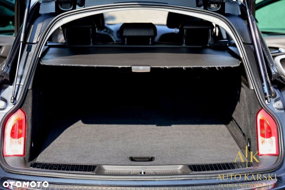 Opel Insignia - 16