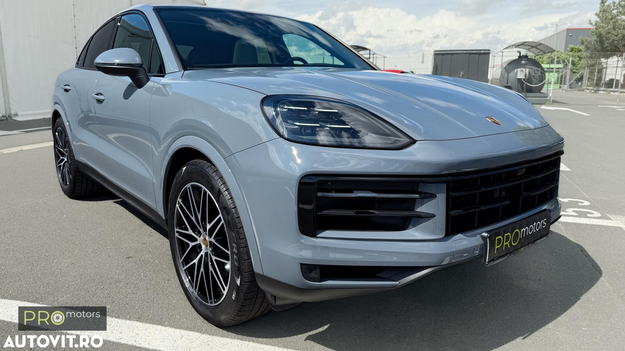 Porsche Cayenne Coupe Standard - 1