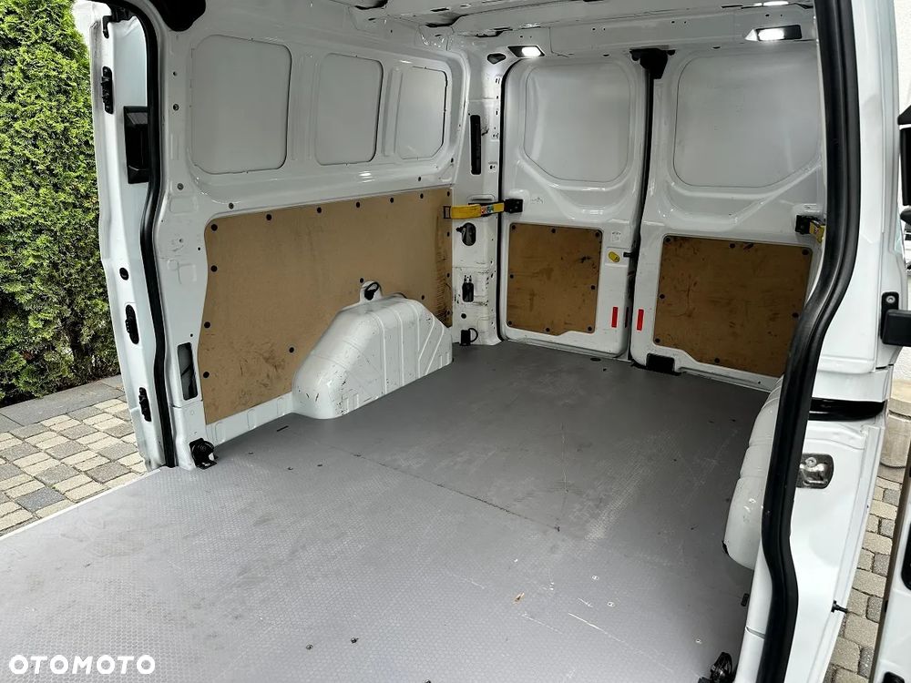 Ford TRANSIT CUSTOM L2H1 LONG - 14