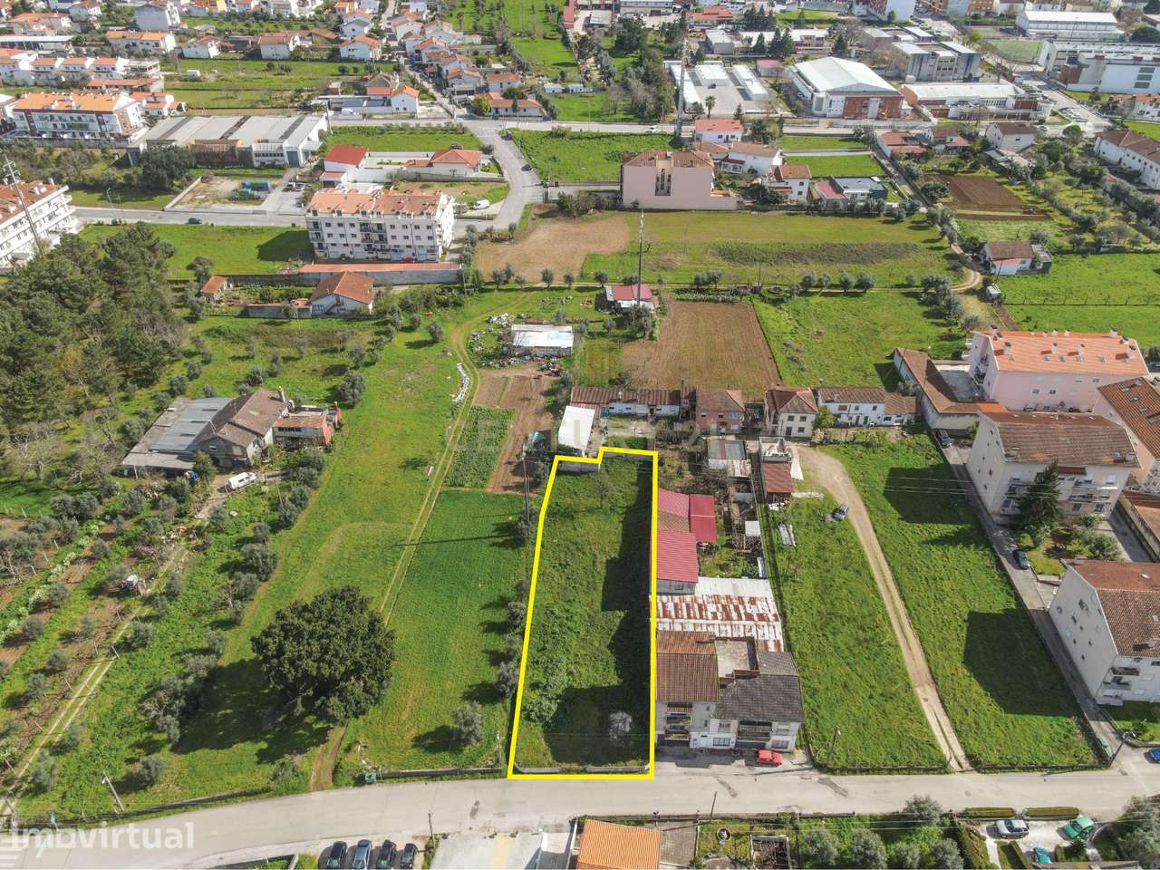 Terreno para construção - Localização Tranquila - Grande imagem: 3/8
